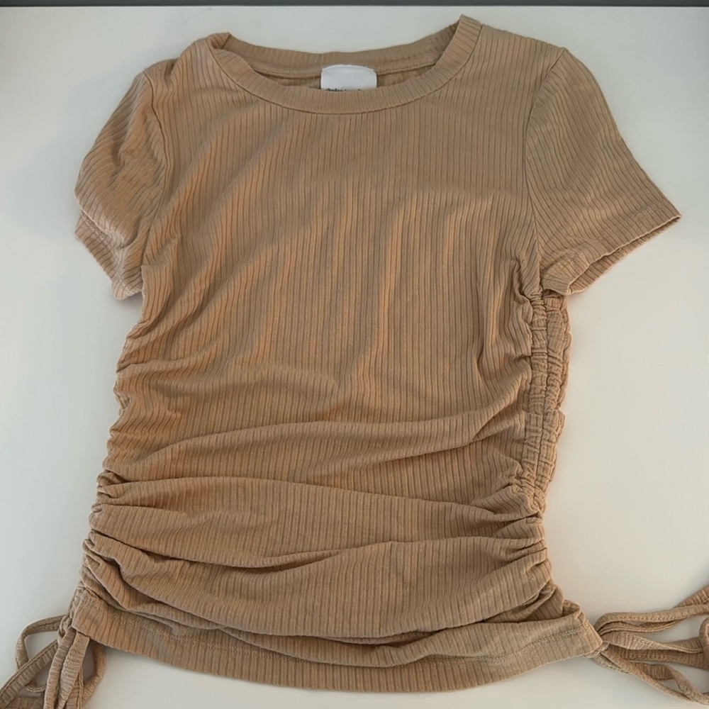 Short sleeve top with ties on the side